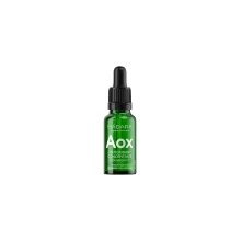 Actives antioxidant concentrate als Glasflasche von Madara stehend